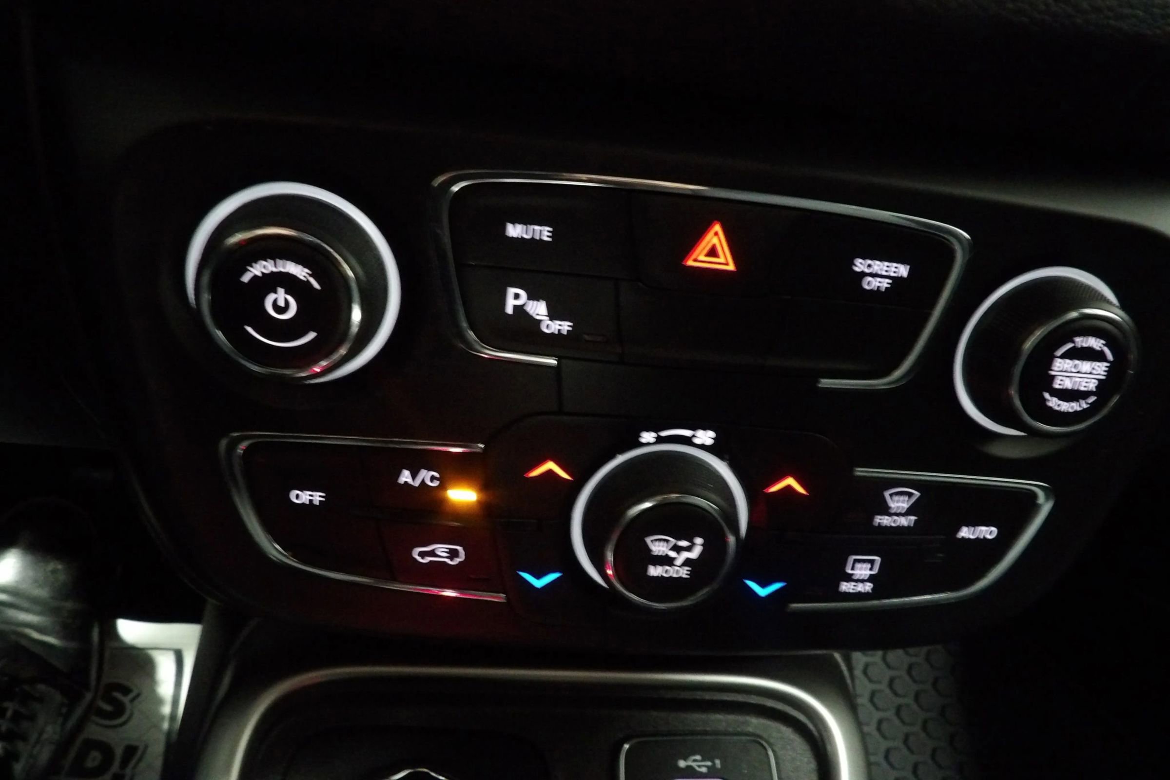 Used 2019 Jeep Compass Sport w/ Cold Weather Group image 13