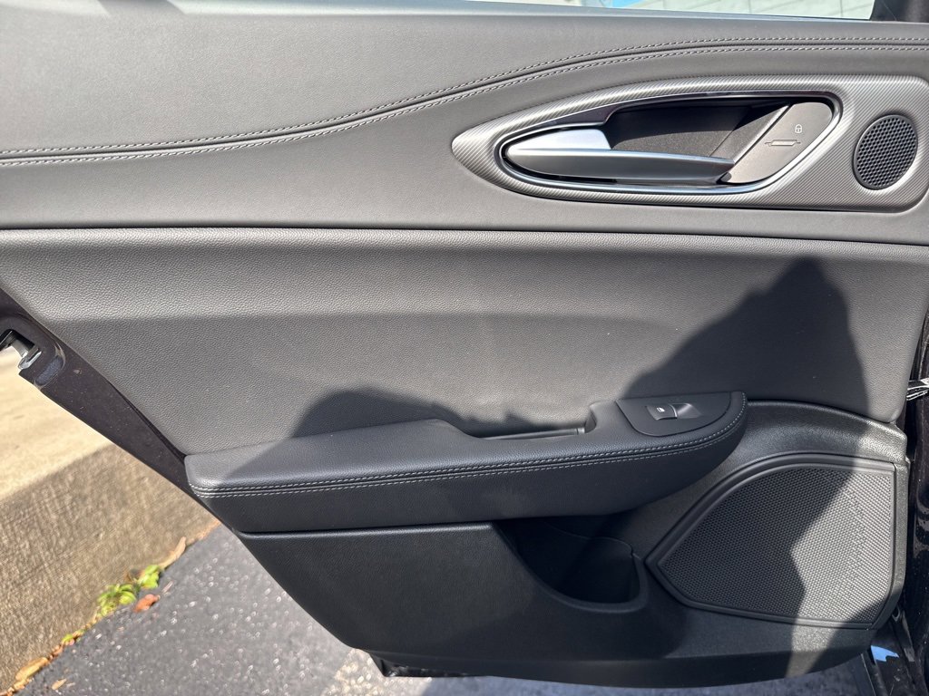 New 2025 Alfa Romeo Giulia AWD image 19