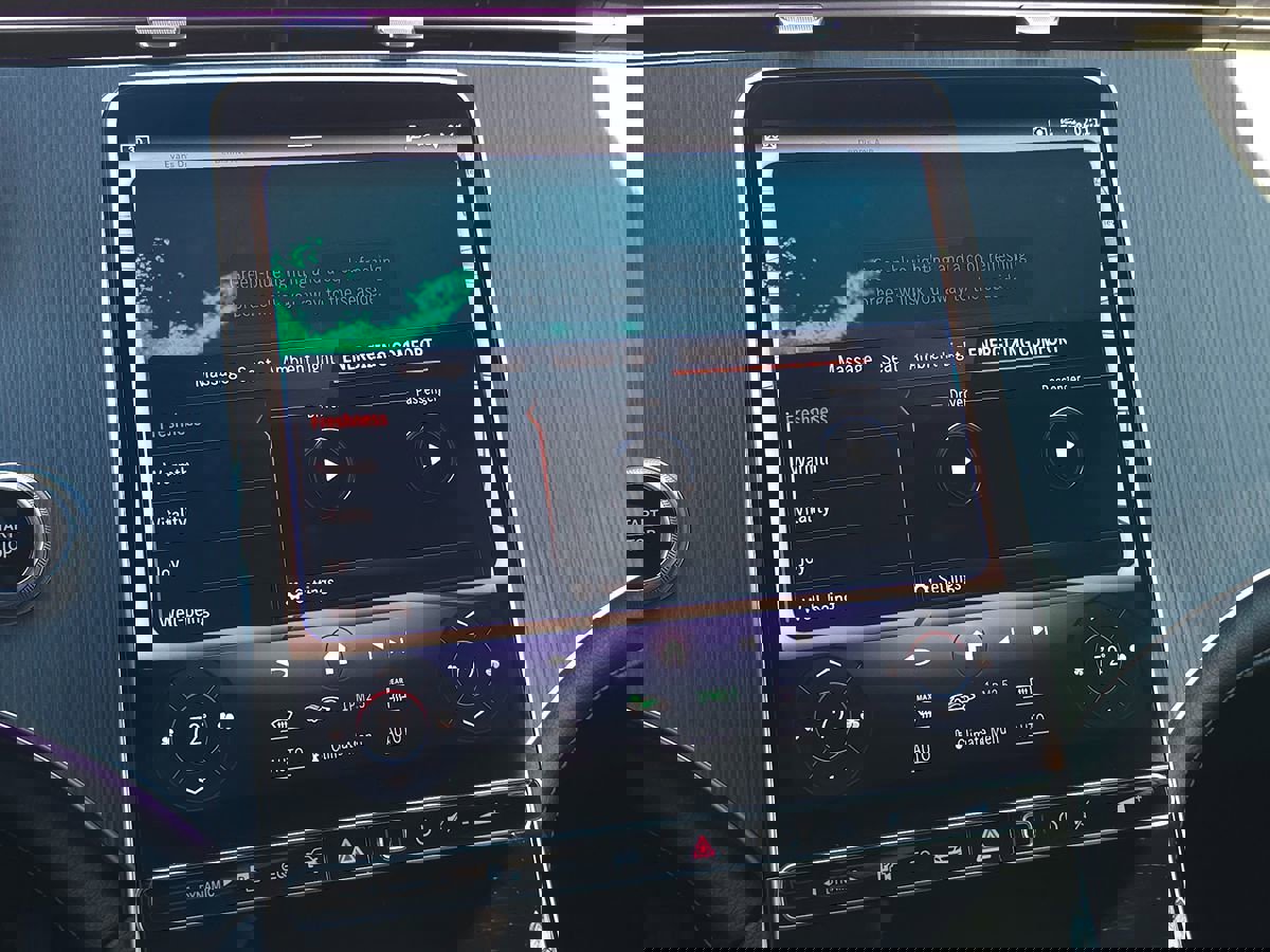 Used 2023 Mercedes-Benz EQE 500 4MATIC SUV image 62