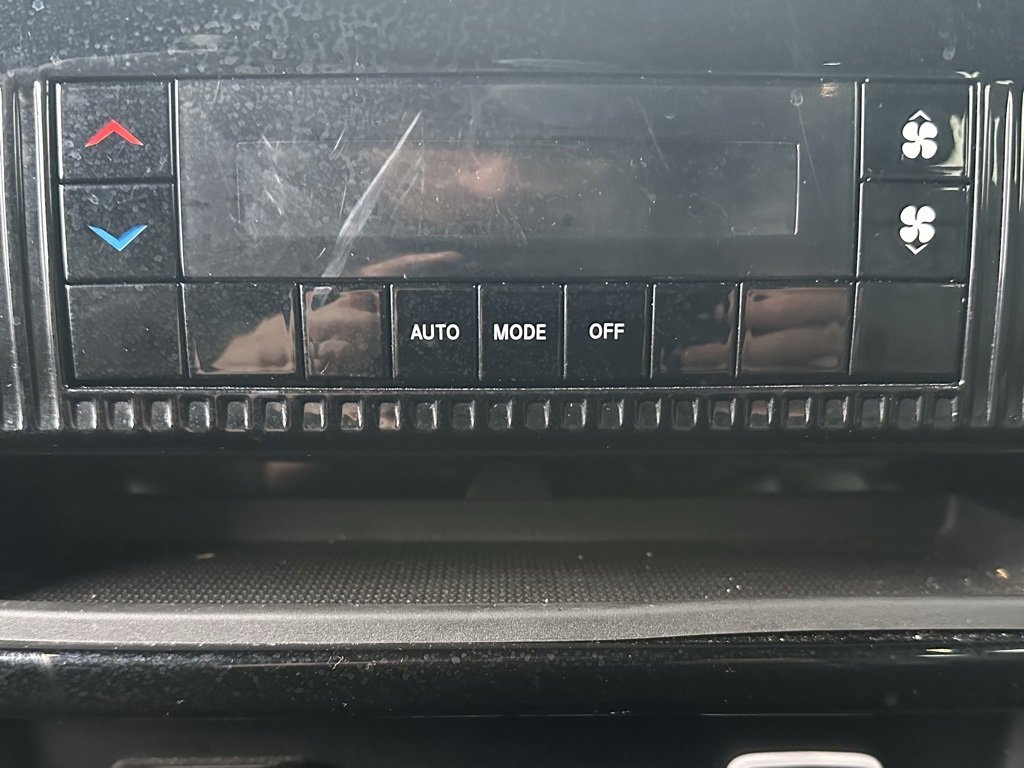 Used 2023 Jeep Wagoneer L Series II image 19