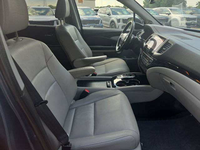 Used 2016 Honda Pilot Touring image 17