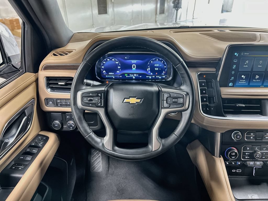 Used 2024 Chevrolet Suburban Premier RWD image 17