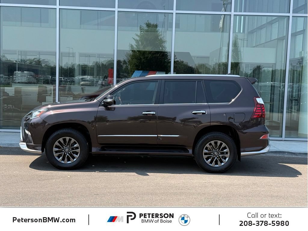 Used 2017 Lexus GX 460 Premium AWD/4WD image 2