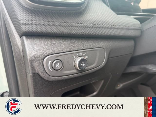 Used 2025 Chevrolet TrailBlazer LT AWD/4WD image 23