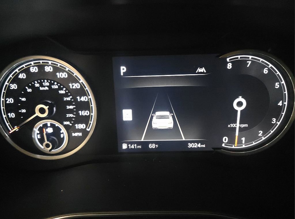 Used 2026 Genesis G70 3.3T Sport Prestige image 5