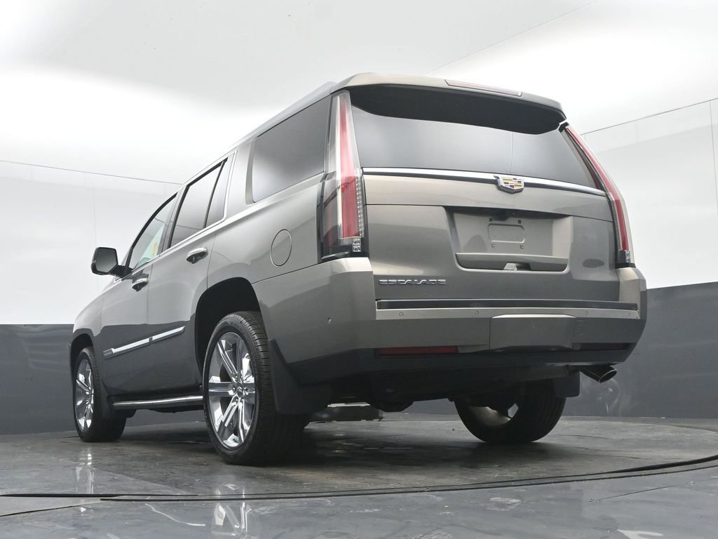 Used 2017 Cadillac Escalade Premium Luxury image 70