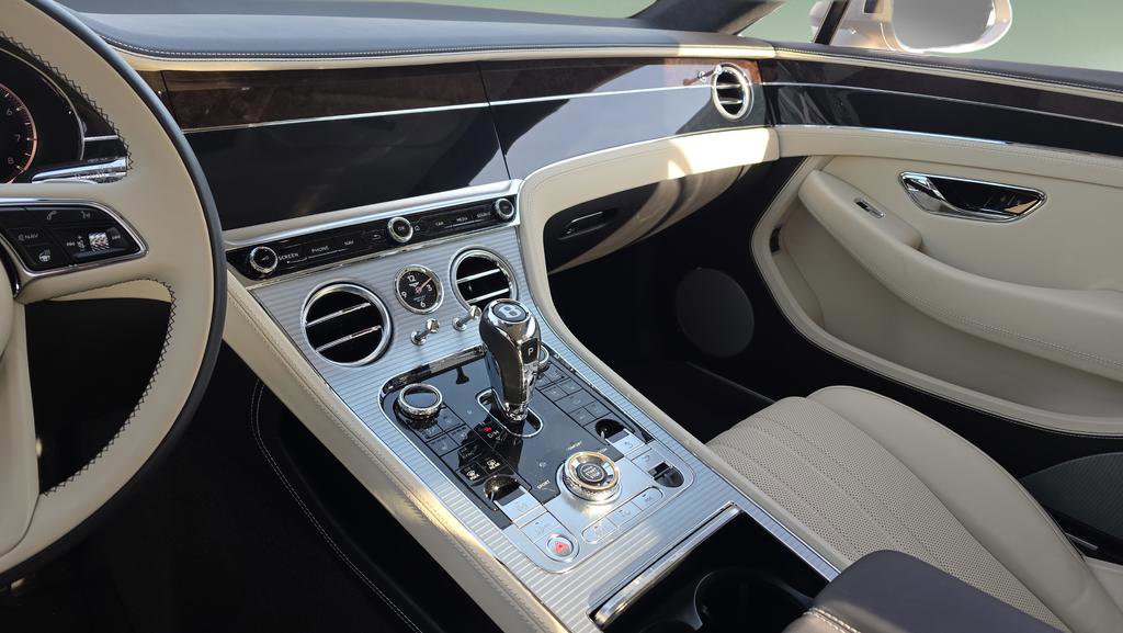 Certified 2022 Bentley Continental GT image 29