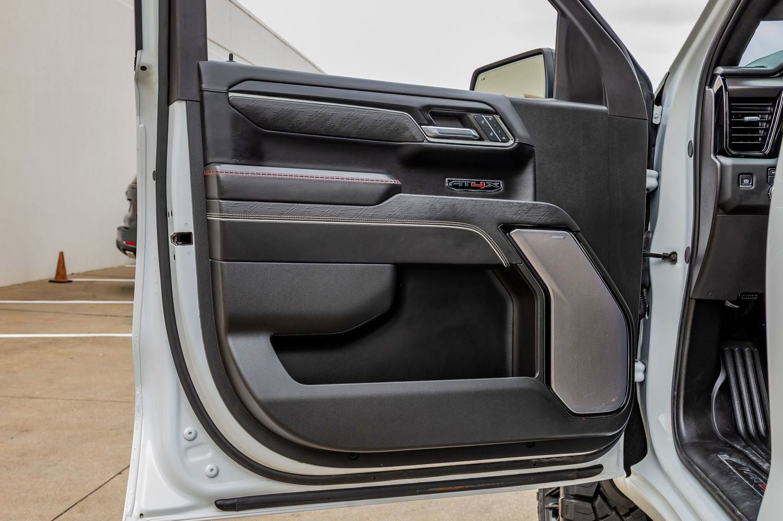 Used 2024 GMC Sierra 1500 AT4X AWD/4WD image 33
