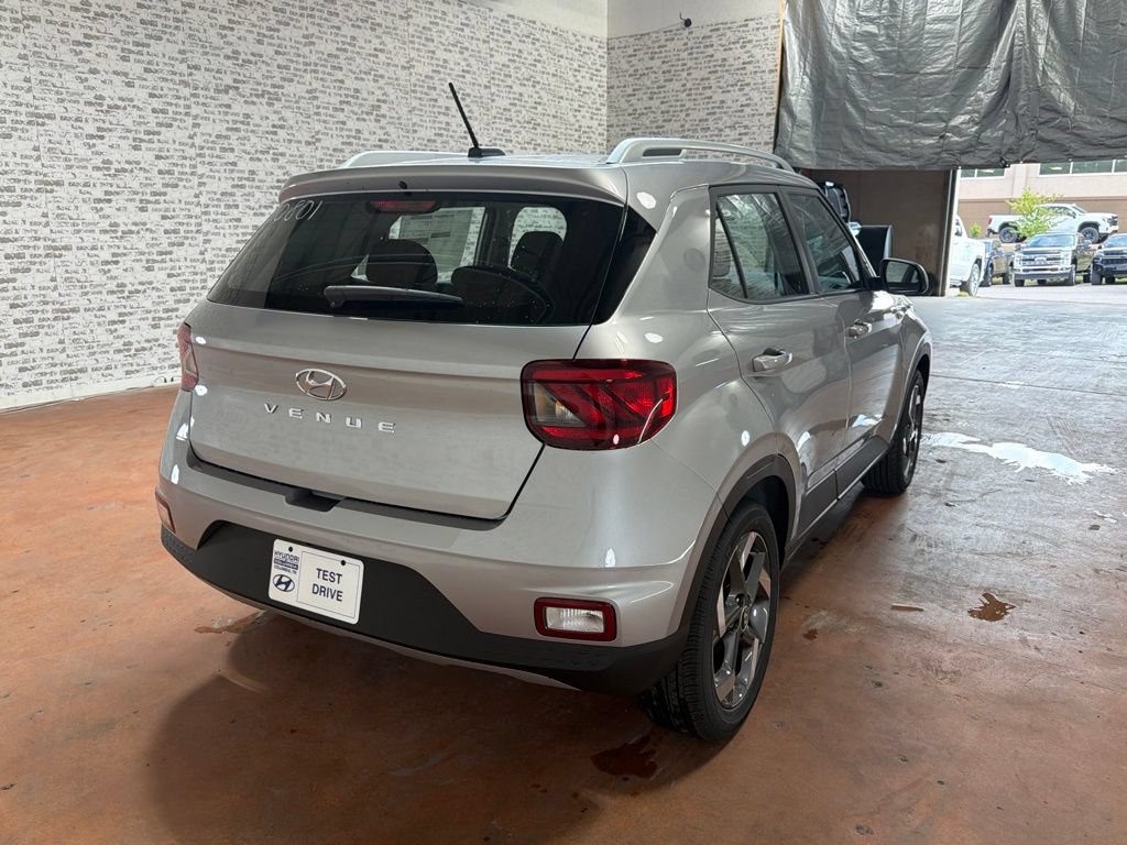 New 2026 Hyundai Venue SEL FWD image 7