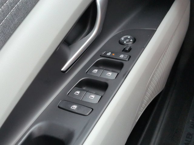 New 2026 Hyundai Elantra SEL Sport FWD image 23