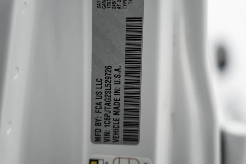 New 2025 Jeep Gladiator Sport image 35