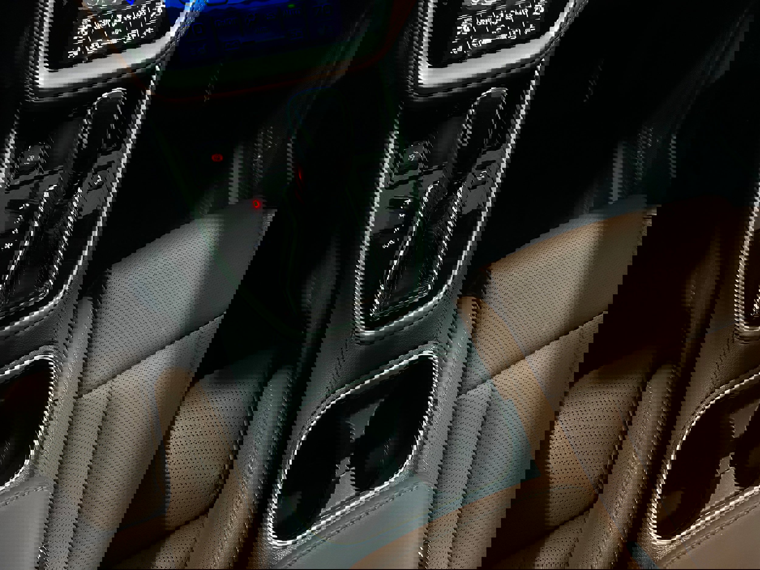 Used 2022 Subaru Outback Touring image 12