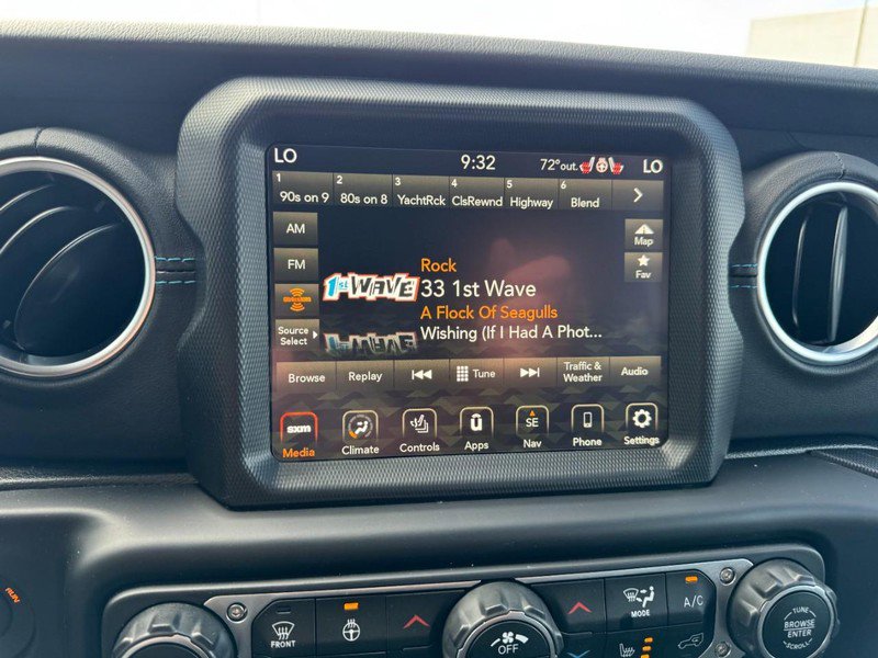Used 2023 Jeep Wrangler Unlimited Rubicon 4xe w/ Cold Weather Group AWD/4WD image 19