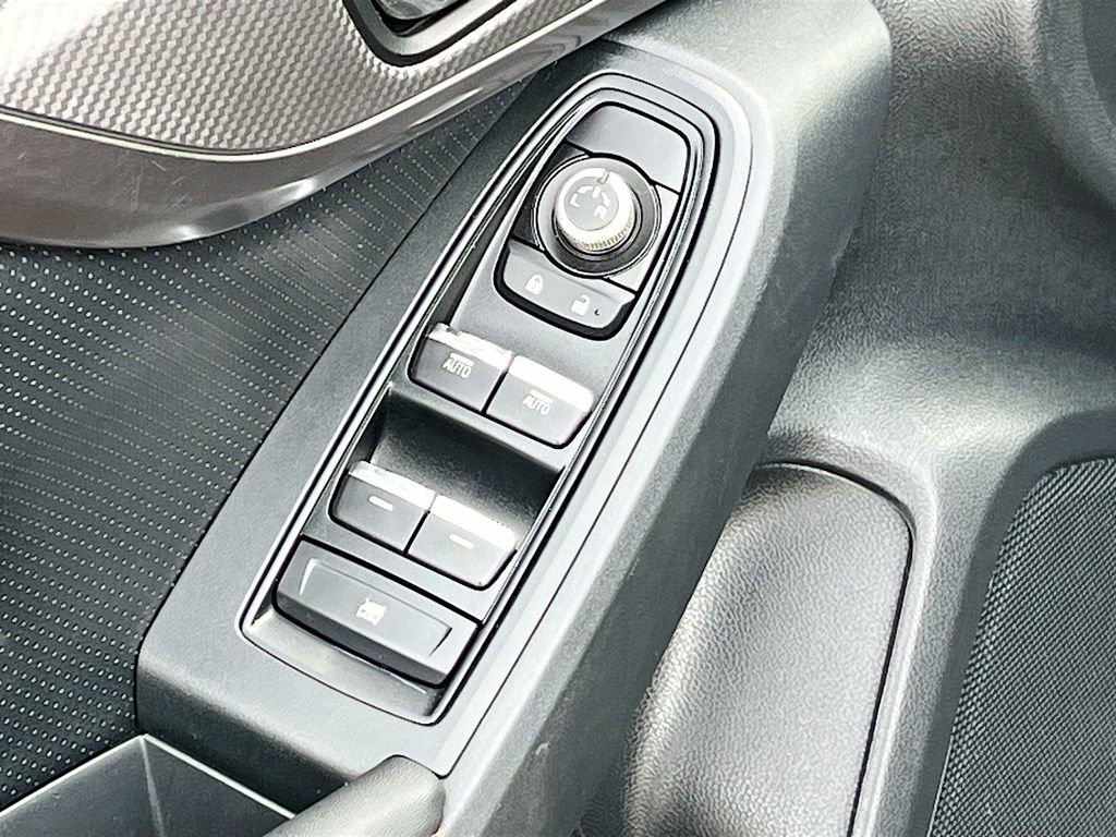 Used 2022 Subaru Crosstrek 2.5i Limited w/ Moonroof Package 1 image 17