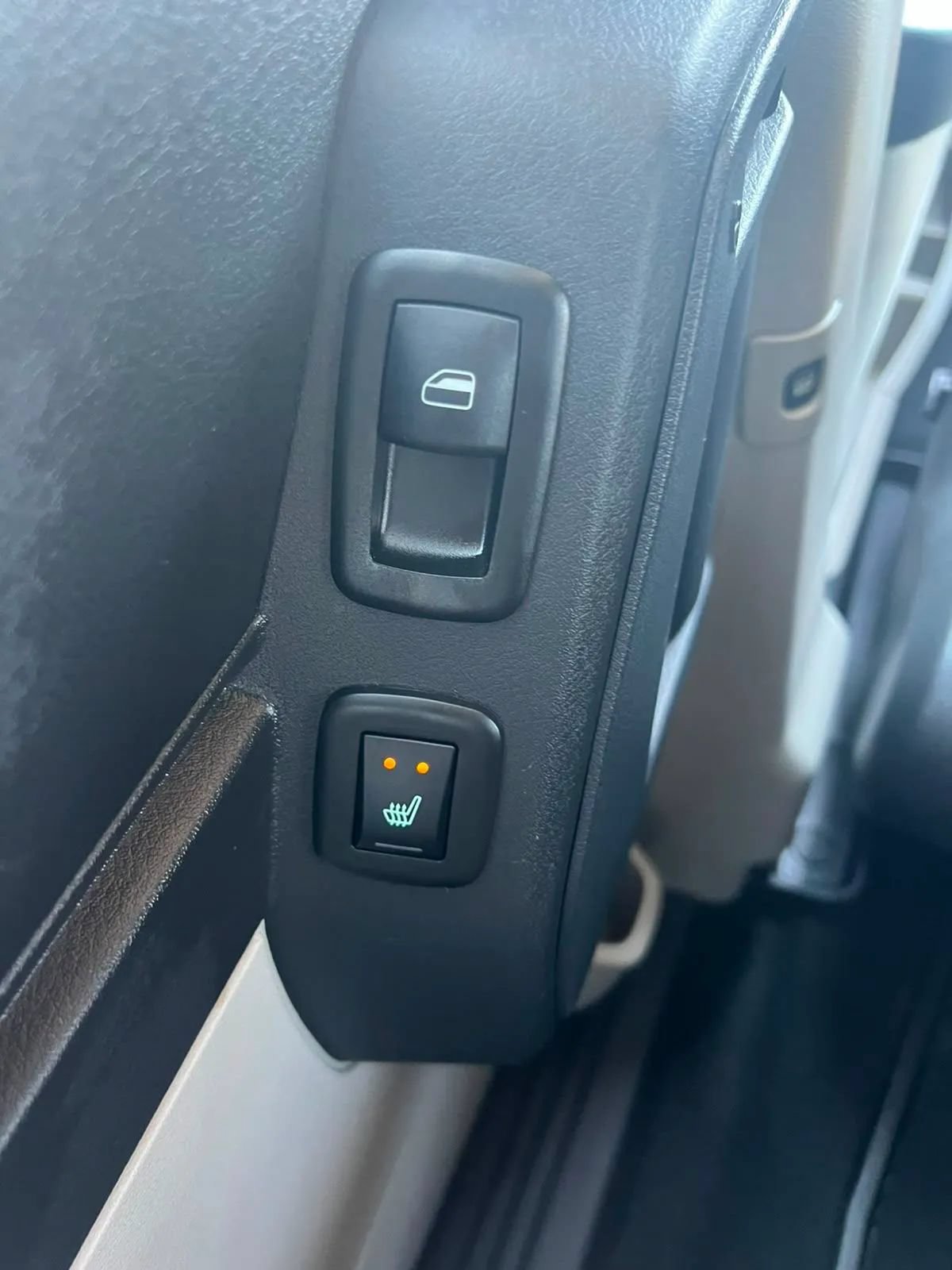 Used 2010 Chrysler Town & Country Touring Plus w/ Safetytec Group FWD image 46