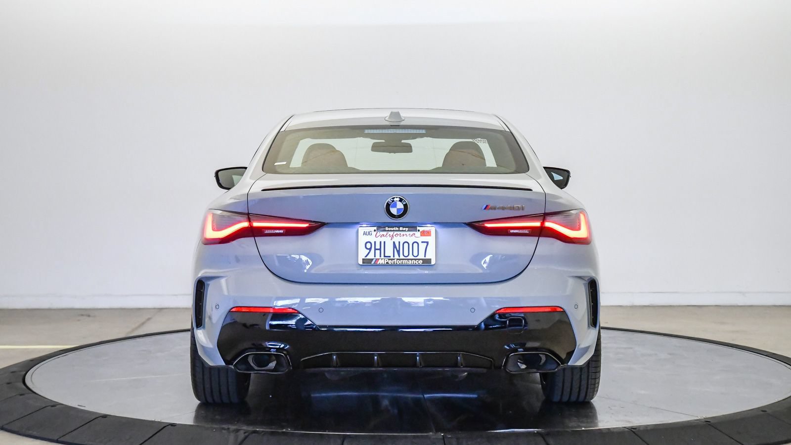 Used 2024 BMW M440i Coupe w/ Premium Package RWD image 3