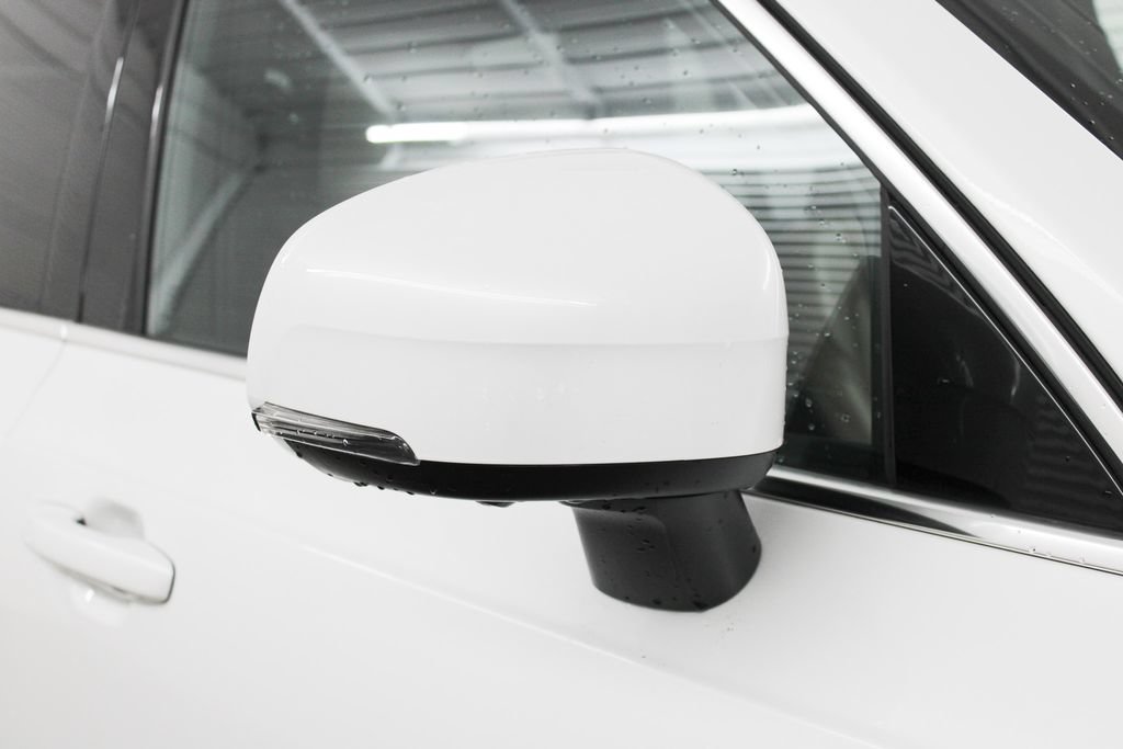Certified 2025 Volvo XC90 B5 Ultra AWD/4WD image 13