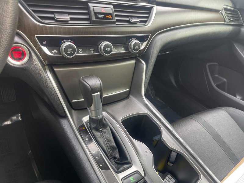Used 2018 Honda Accord EX image 27