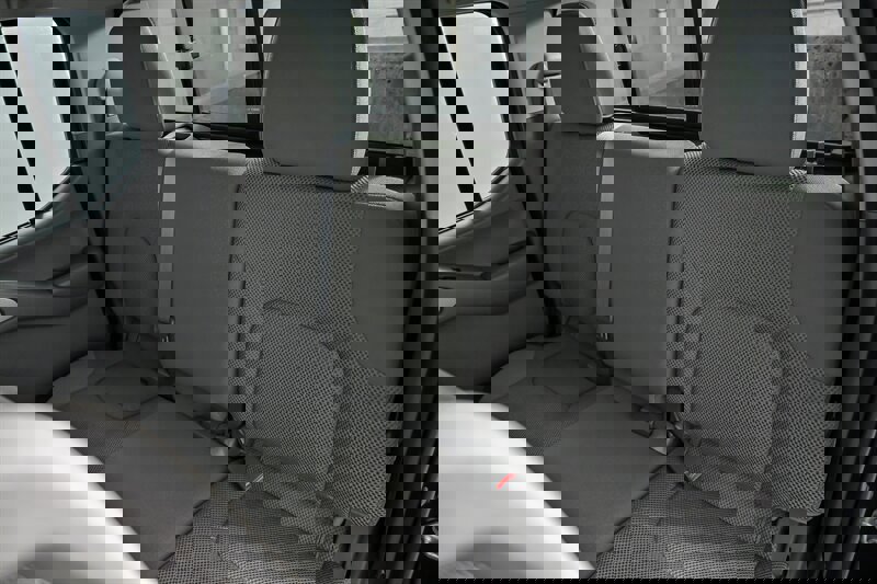 Used 2018 Nissan Frontier SV image 17