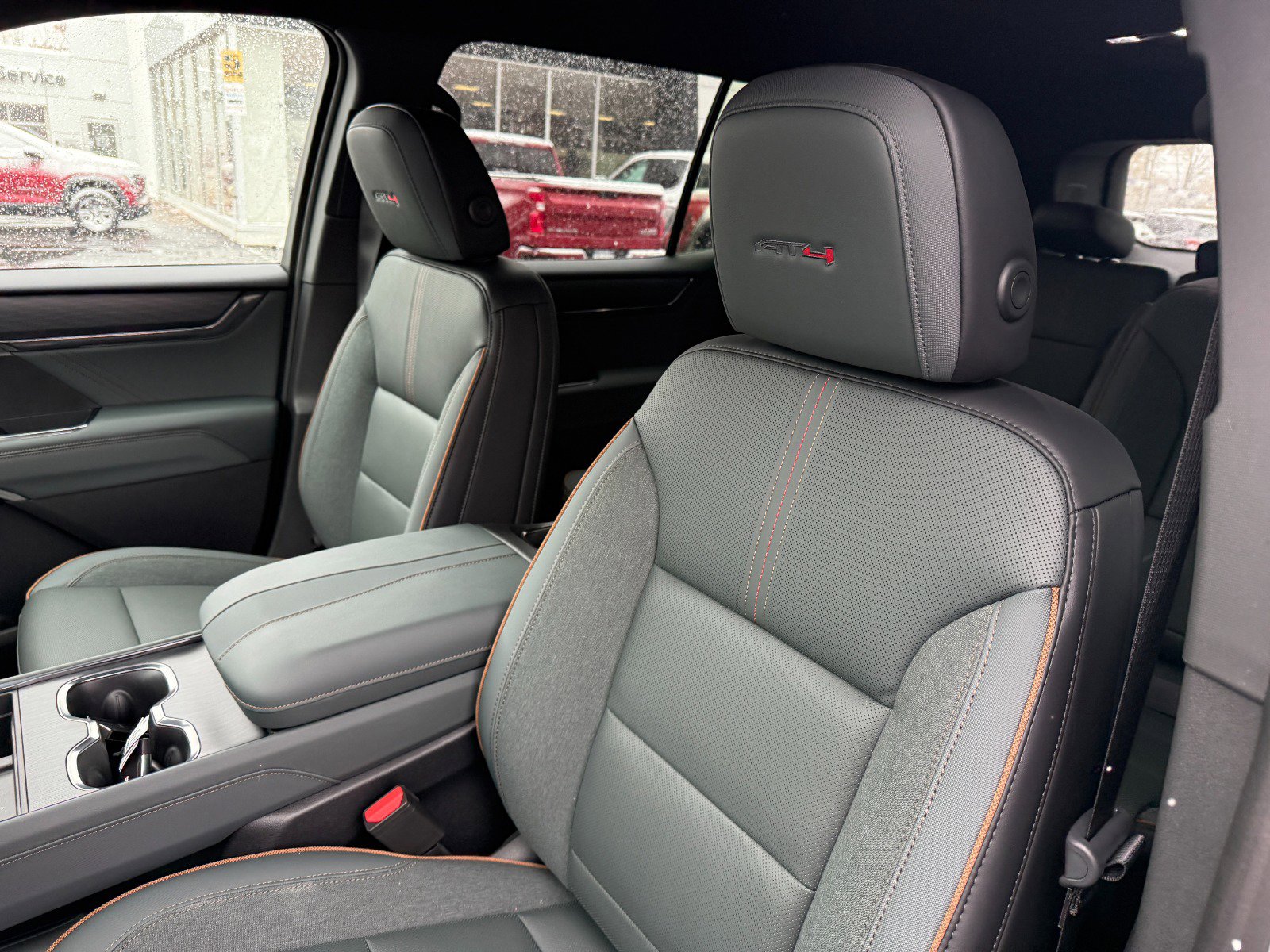 New 2026 GMC Acadia AT4 w/ LPO, Floor Liner Package image 14