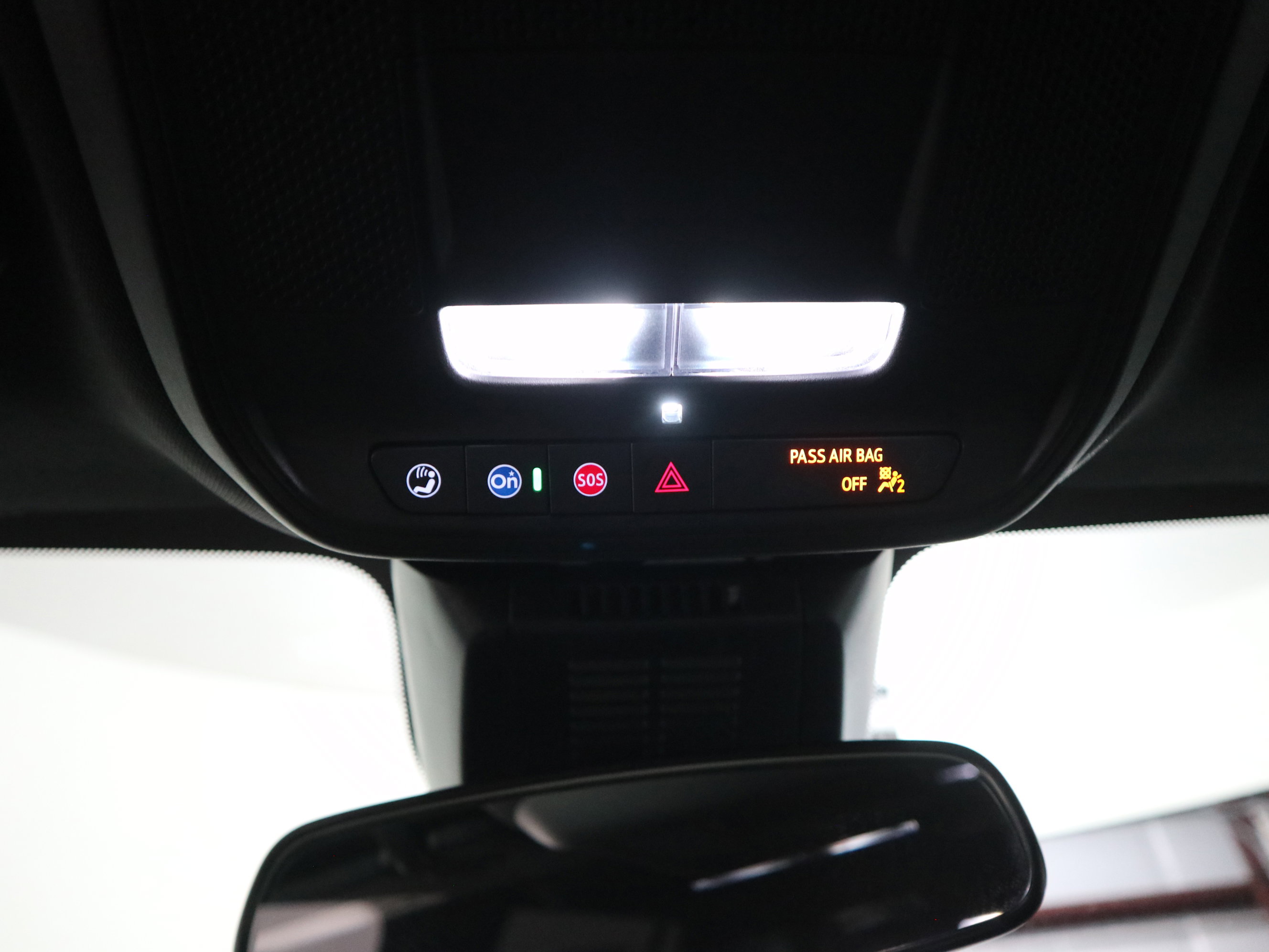 Used 2025 Chevrolet Equinox LT AWD/4WD image 33