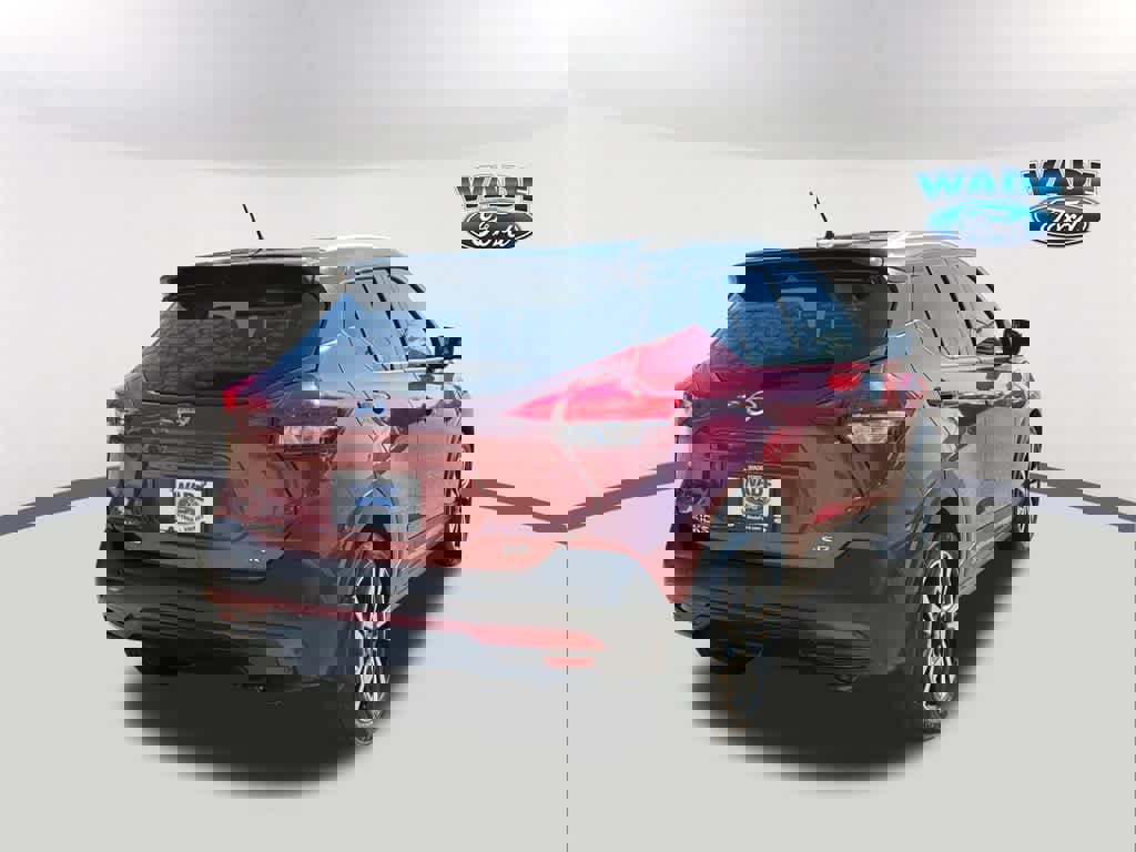 Used 2019 Nissan Kicks SR w/ SR Premium Package image 5