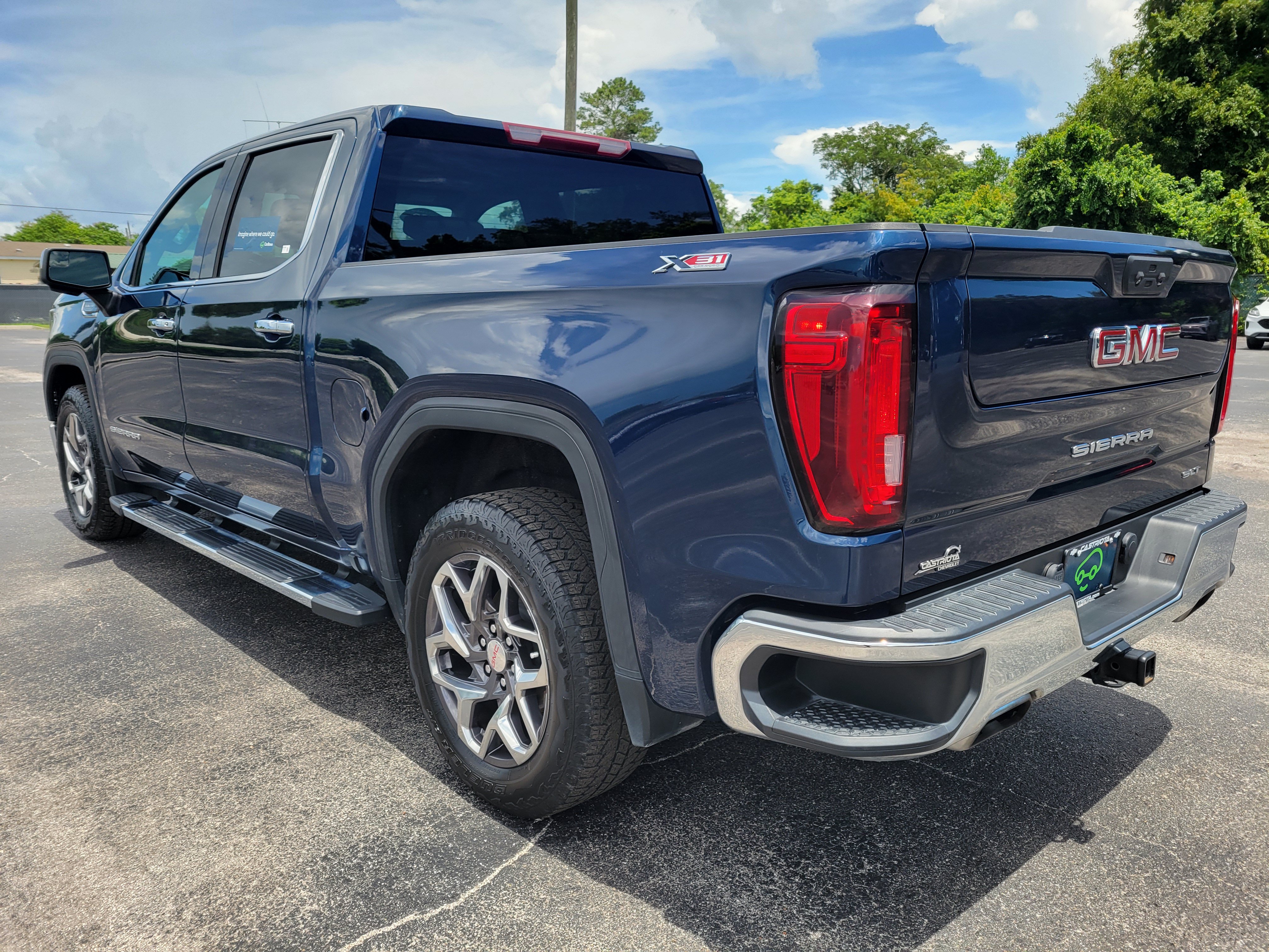 Certified 2023 GMC Sierra 1500 SLT w/ SLT Premium Package AWD/4WD image 12