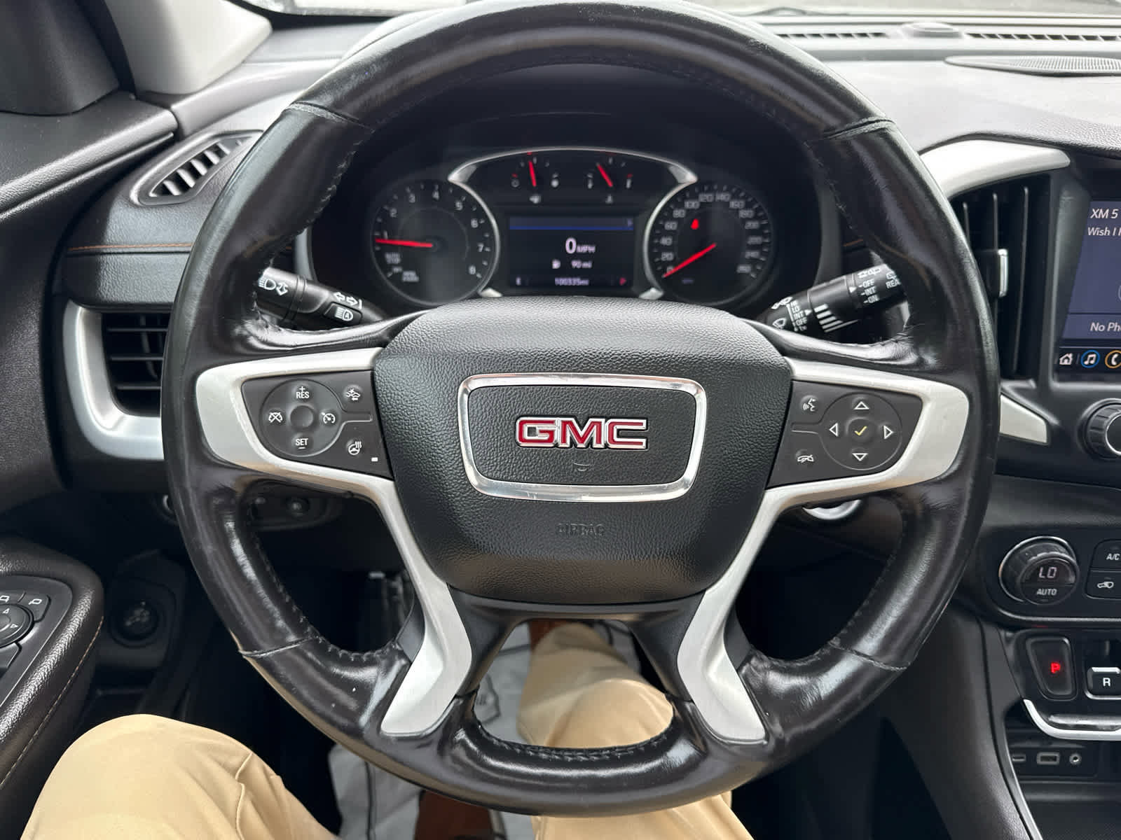 Used 2020 GMC Terrain SLT w/ GMC Pro Grade Package AWD/4WD image 20