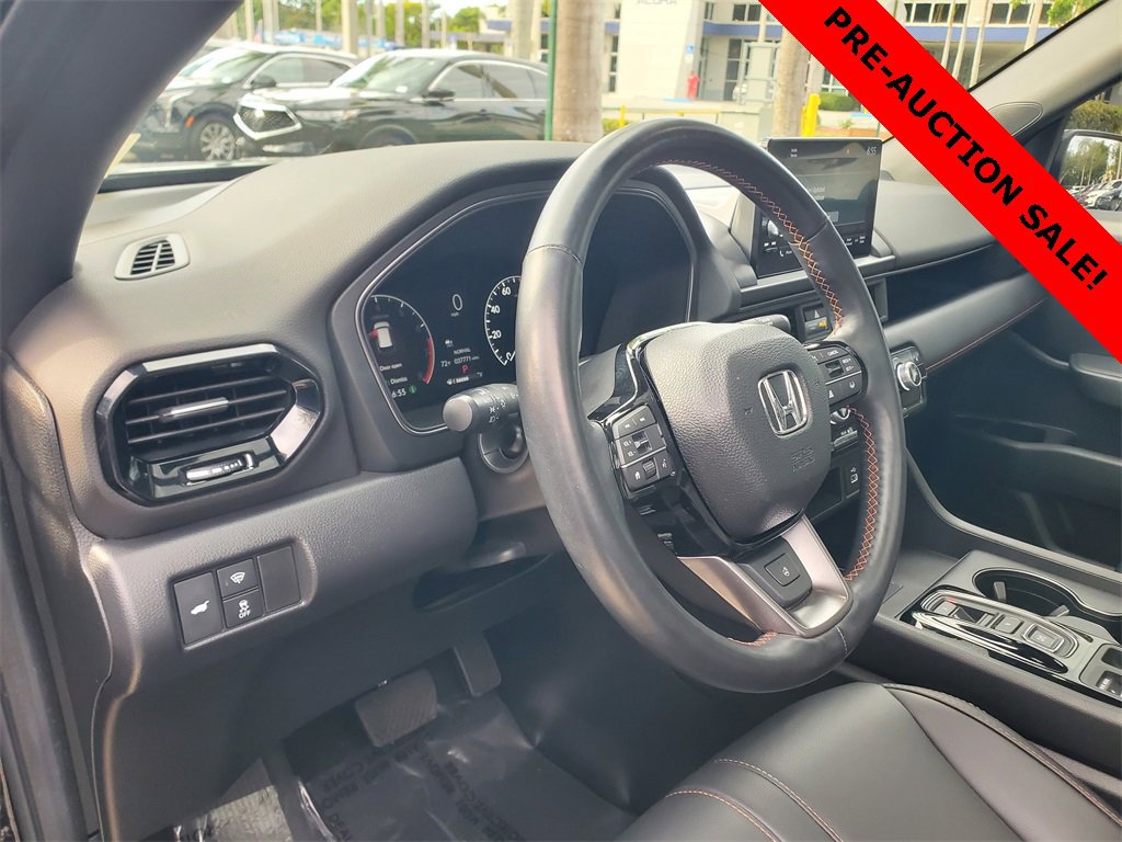 Used 2023 Honda Pilot TrailSport image 16