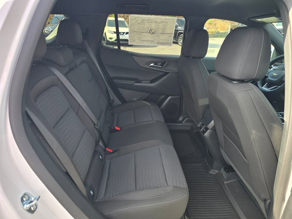 New 2026 Chevrolet Equinox LT image 22