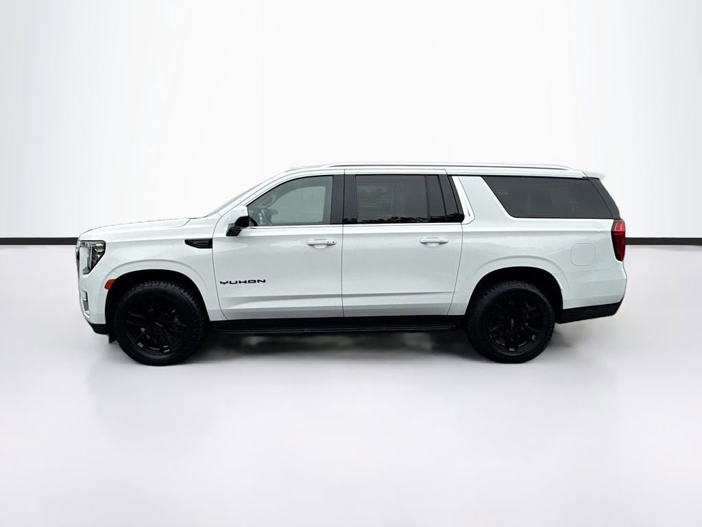 Used 2022 GMC Yukon XL SLE w/ Gmc Pro Safety Plus Package AWD/4WD image 5