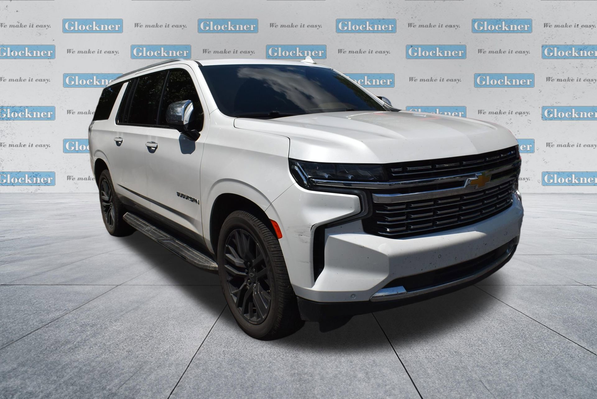 Used 2022 Chevrolet Suburban Premier AWD/4WD image 3