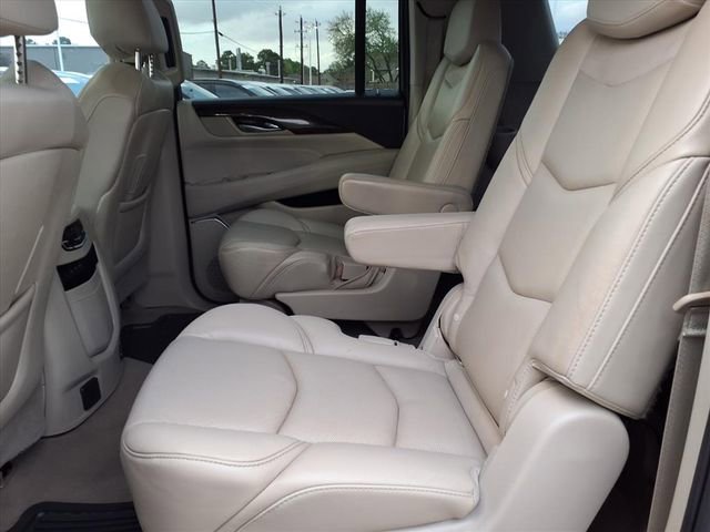 Used 2018 Cadillac Escalade ESV Premium Luxury image 7
