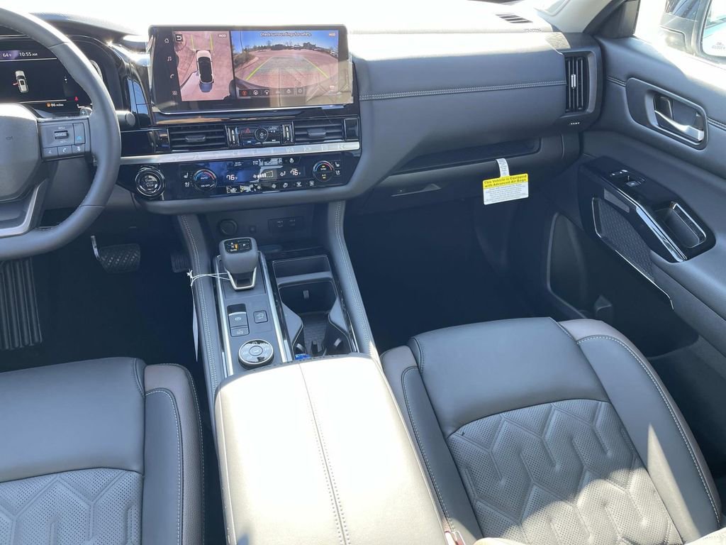 New 2026 Nissan Pathfinder Platinum AWD/4WD image 16