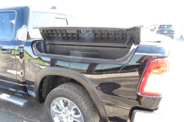 Used 2022 RAM 1500 Big Horn image 8