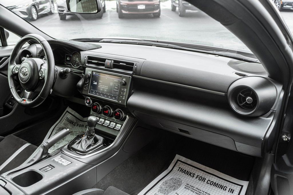 Used 2023 Toyota GR86 Premium w/ ALL Weather Mat Package (TMS) image 11