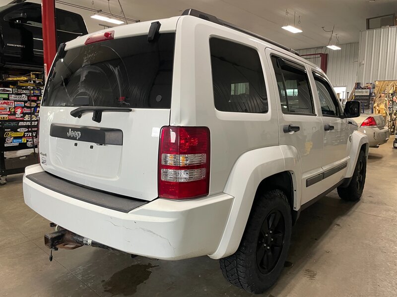 Used 2012 Jeep Liberty Arctic AWD/4WD image 5