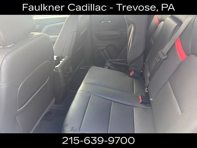 Used 2025 Chevrolet Colorado Z71 w/ Z71 Convenience Package 2 AWD/4WD image 15