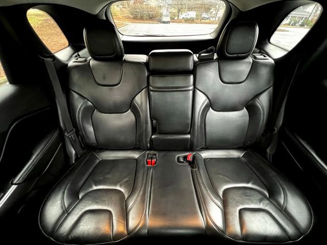 Used 2019 Jeep Cherokee Limited FWD image 65