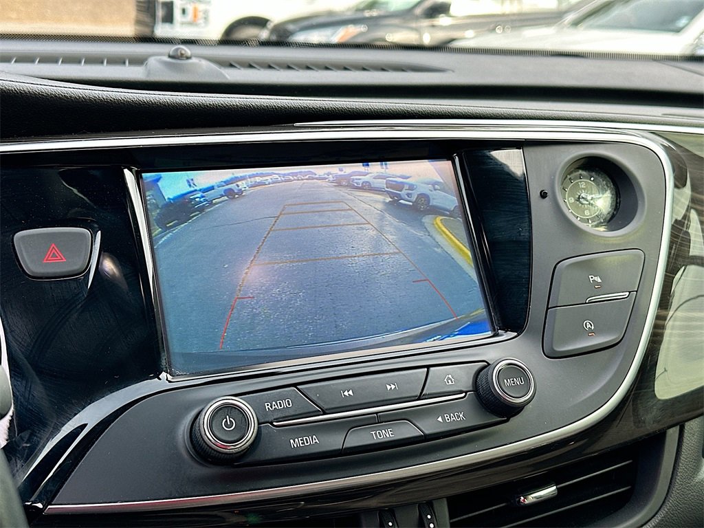 Used 2020 Buick Envision Essence image 23