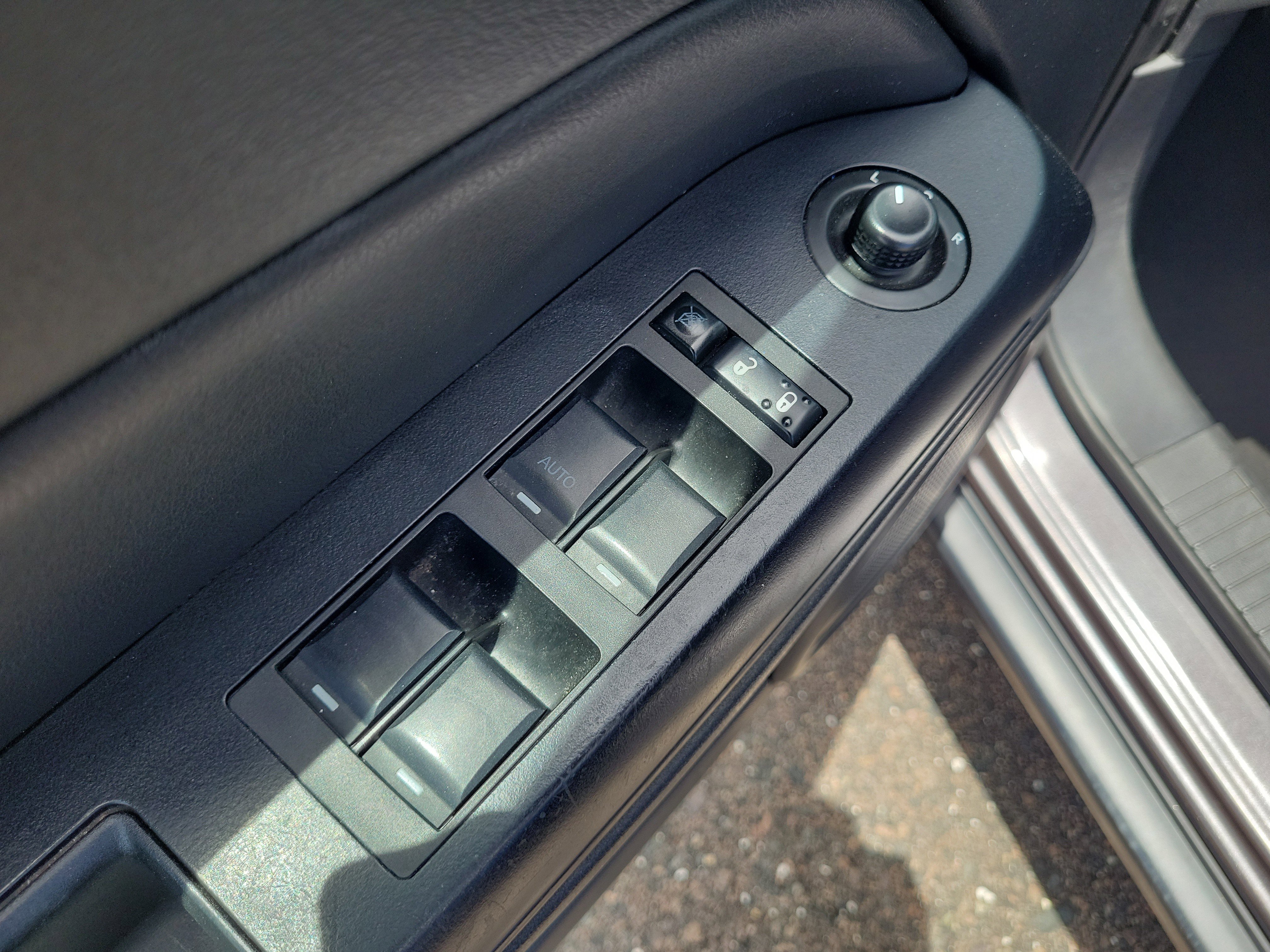 Used 2016 Jeep Compass Sport w/ Power Value Group FWD image 22