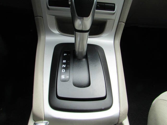 Used 2015 Ford Fiesta SE FWD image 15