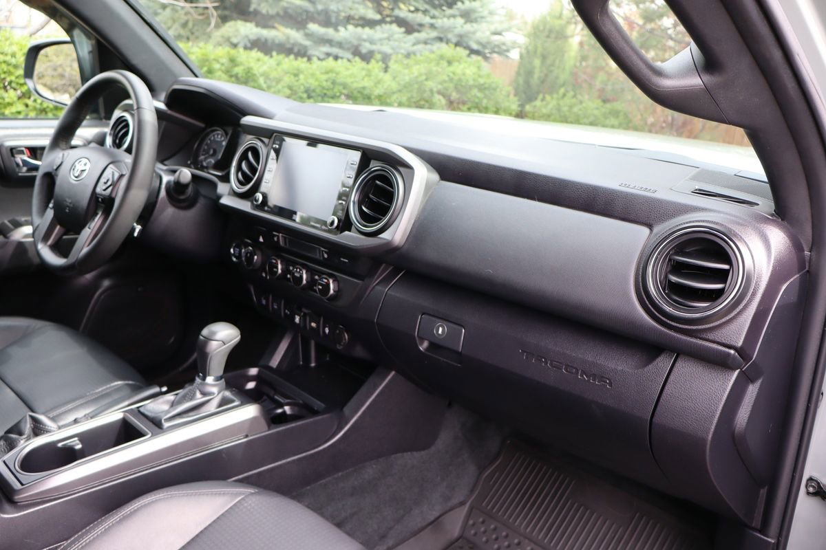 Used 2023 Toyota Tacoma TRD Off-Road w/ TRD Premium Off Road Package AWD/4WD image 36