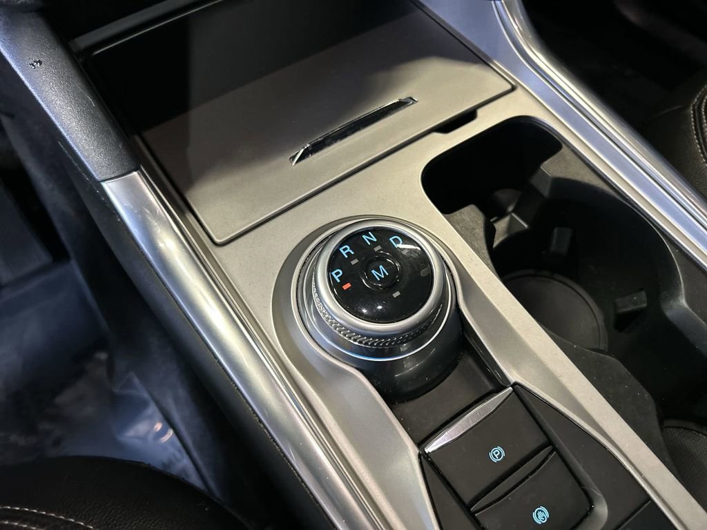 Used 2020 Ford Explorer XLT w/ Equipment Group 202A image 20