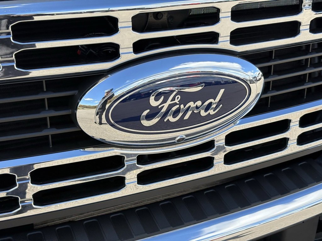 New 2026 Ford F350 XLT image 9