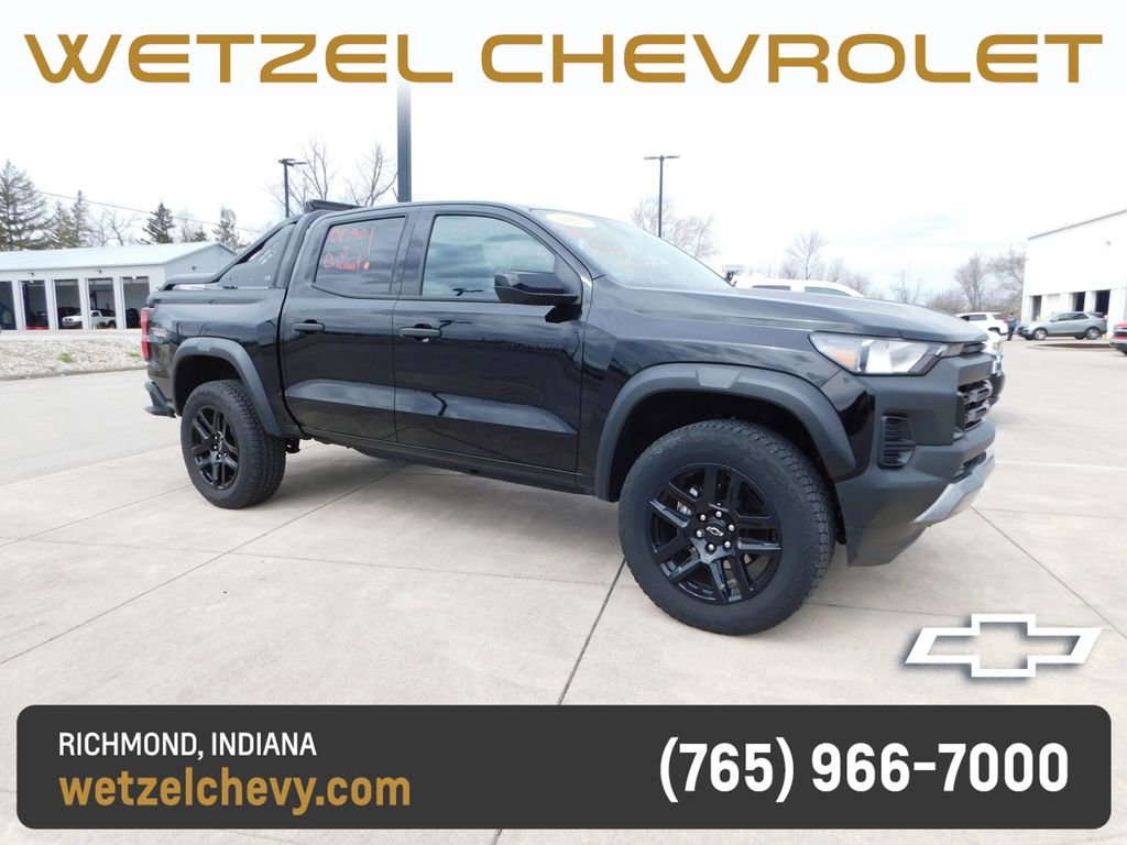 New 2025 Chevrolet Colorado Trail Boss w/ Midnight Edition image 1