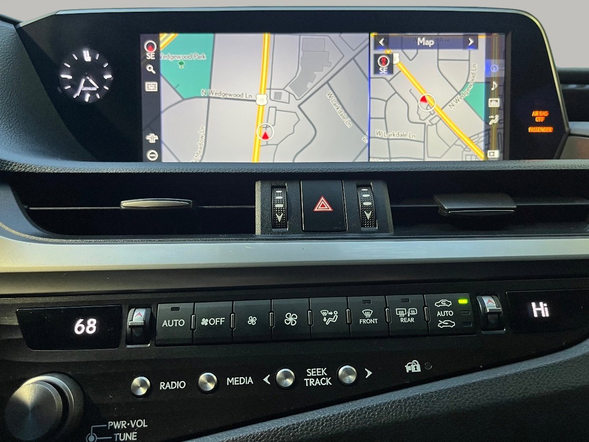 Used 2021 Lexus ES 300h w/ Accessory Package 2 image 26