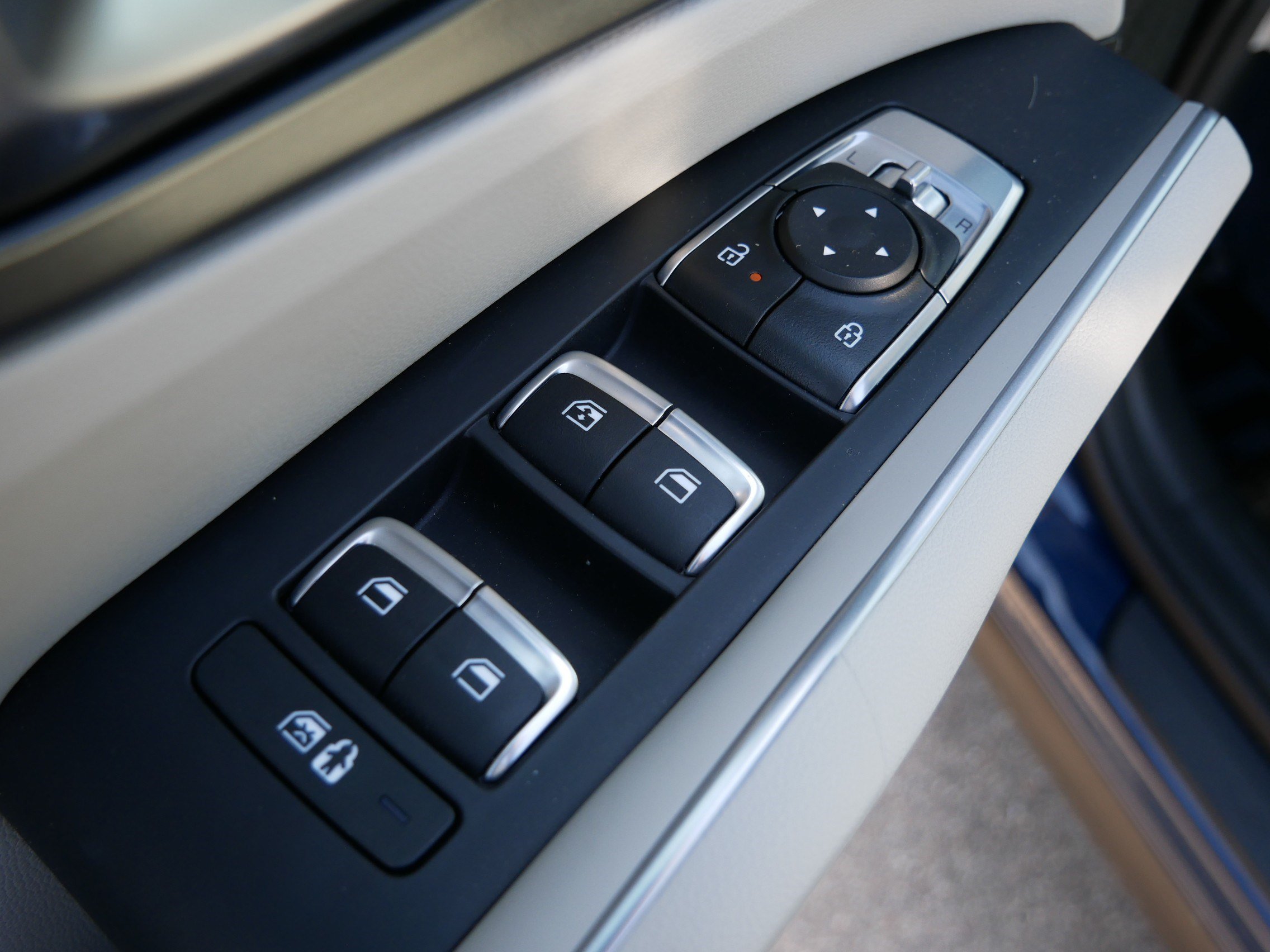 Used 2024 Kia Sorento S w/ Panoramic Sunroof Package AWD/4WD image 19