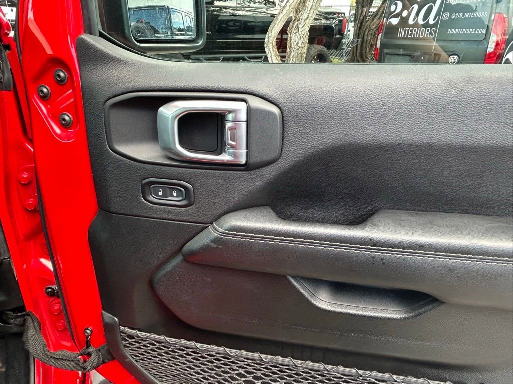 Used 2021 Jeep Wrangler Unlimited Sahara image 31