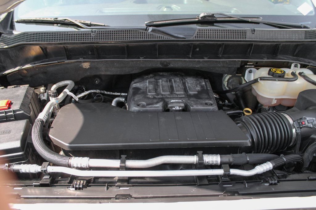 Used 2020 Chevrolet Silverado 1500 LT w/ Convenience Package RWD image 11